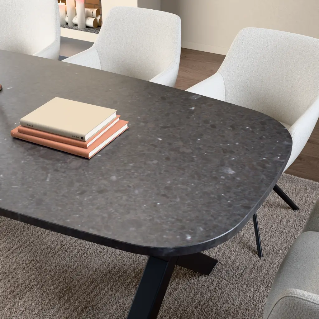 Granit Coffee Brown (Leather) Tischplatte. Oberfläche und Plattenkante aus der Nähe.