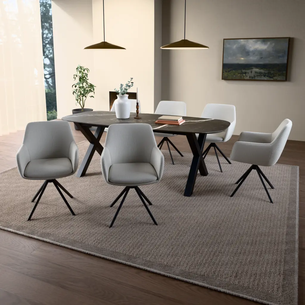 Keramik-Tischplatte Calacatta Black. In einem Essbereich. Im Lieferumfang ist nur die Tischplatte enthalten.