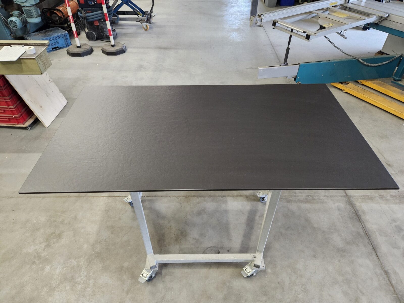 #1 Dekton Natura (gepolijst) Ovaal 1600 x 900 x 20 mm facet - Afbeelding 7