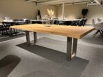 Rechthoekige eikenhouten tafel Amsterdam RVS 2200x1040-1100x720mm